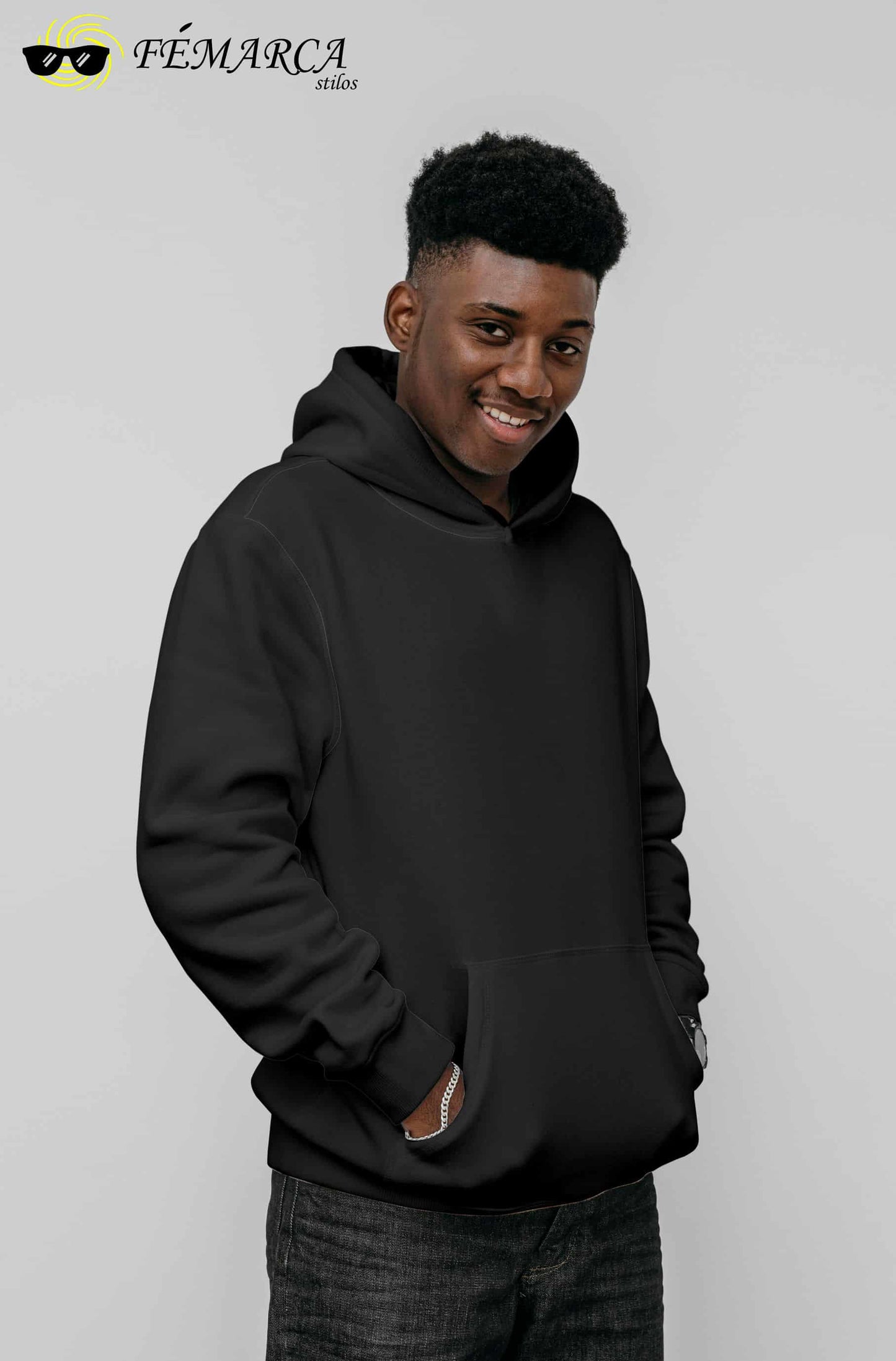 Buzo con capota Negro Básico