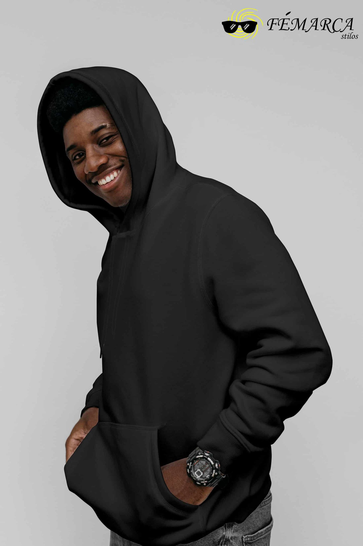 Buzo con capota Negro Básico