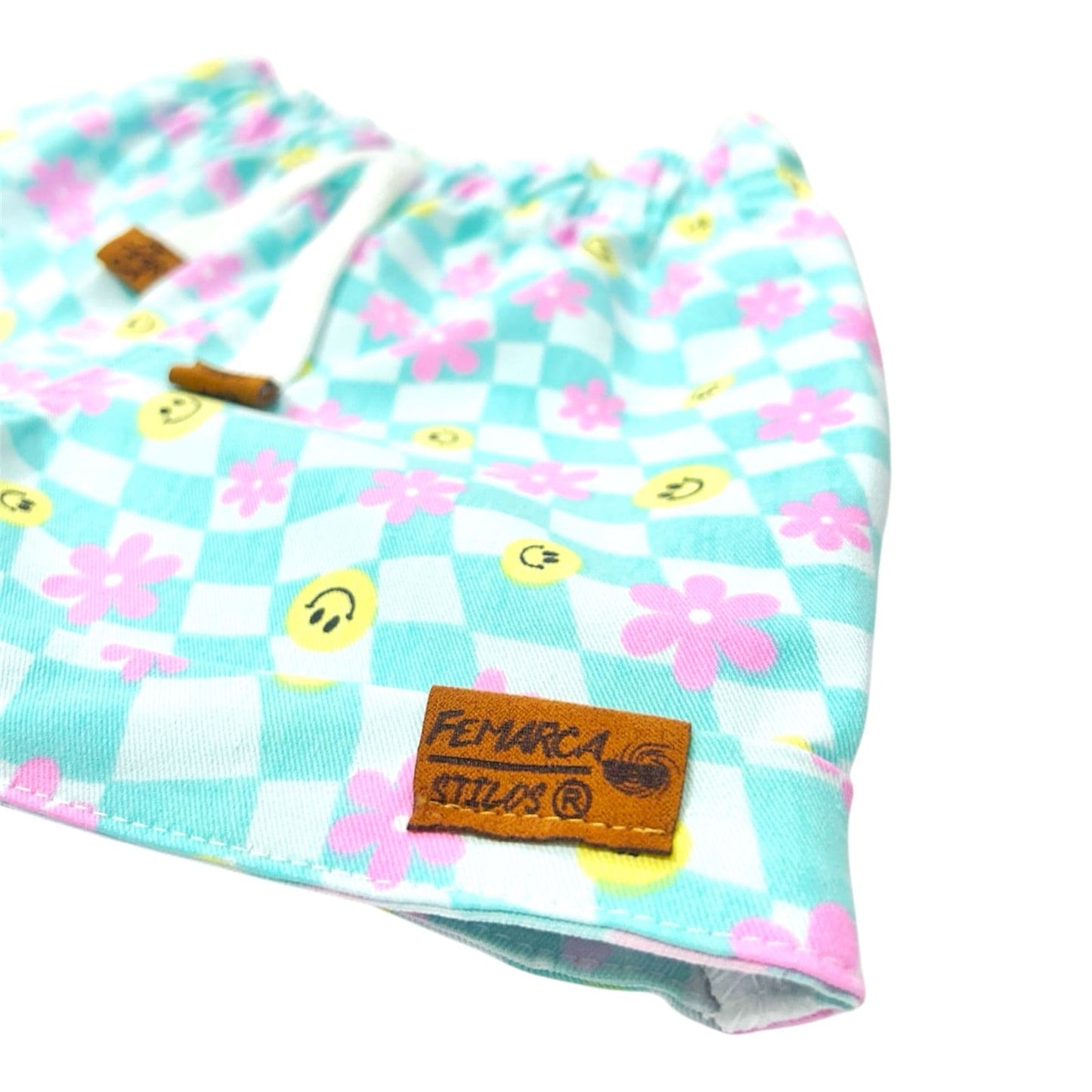 Short Niña Caritas fondo Azul