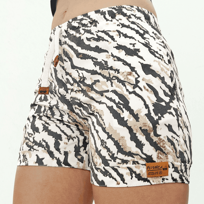 OUT|Short para Mujer Savage Stripes