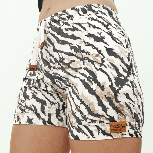 OUT|Short para Mujer Savage Stripes
