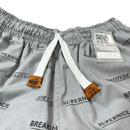 OUT|Short para Mujer Gris con letras