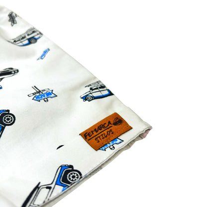 OUT|Short para Mujer con Carros